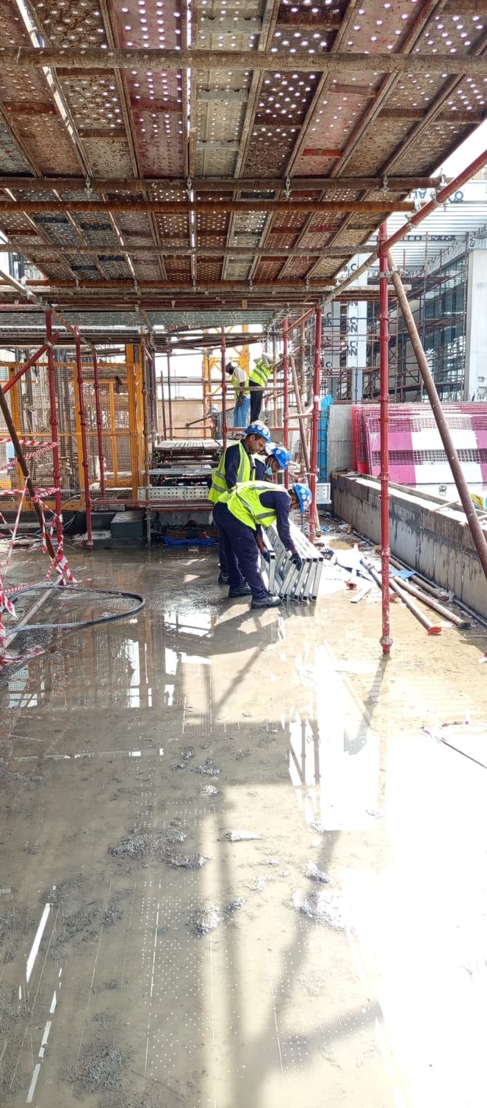 Sub contracting steel